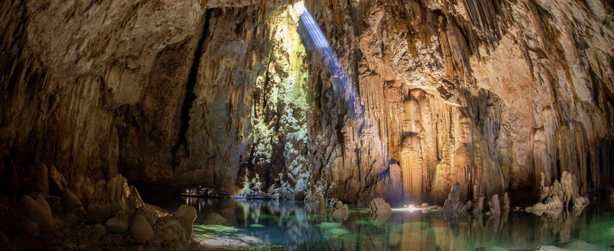 Abismo Anhumas em Bonito no Mato Grosso do Sul