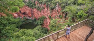 Vista panorâmica do Buraco das Araras em Jardim, Mato Grosso do Sul.